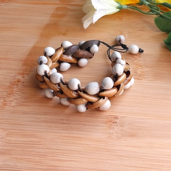 1PC Beautiful Woven Cowrie Shell Beaded Bracelet - Picture 11 of 11